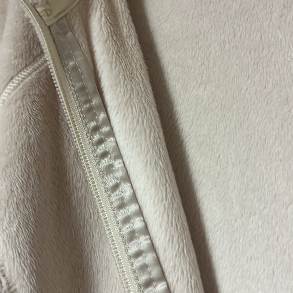 Lands’ End Fleece Jacket - Picture 9 of 9